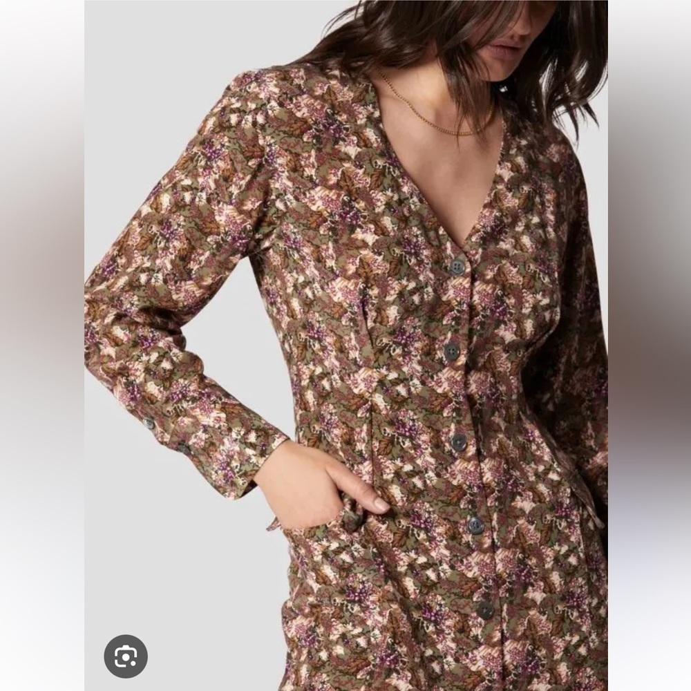 Equipment 100% Silk Floral Long Sleeve Dress
